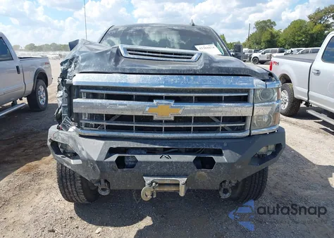 2018 Chevrolet Silverado 2500Hd High Country z USA, uszkodzony, nr VIN 1GC1KXEY7JF109379